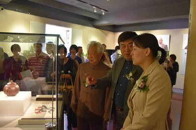 “墨韵金砂--刘文西、顾绍培、鲍志强紫砂文人壶艺术展”在北京隆重举行